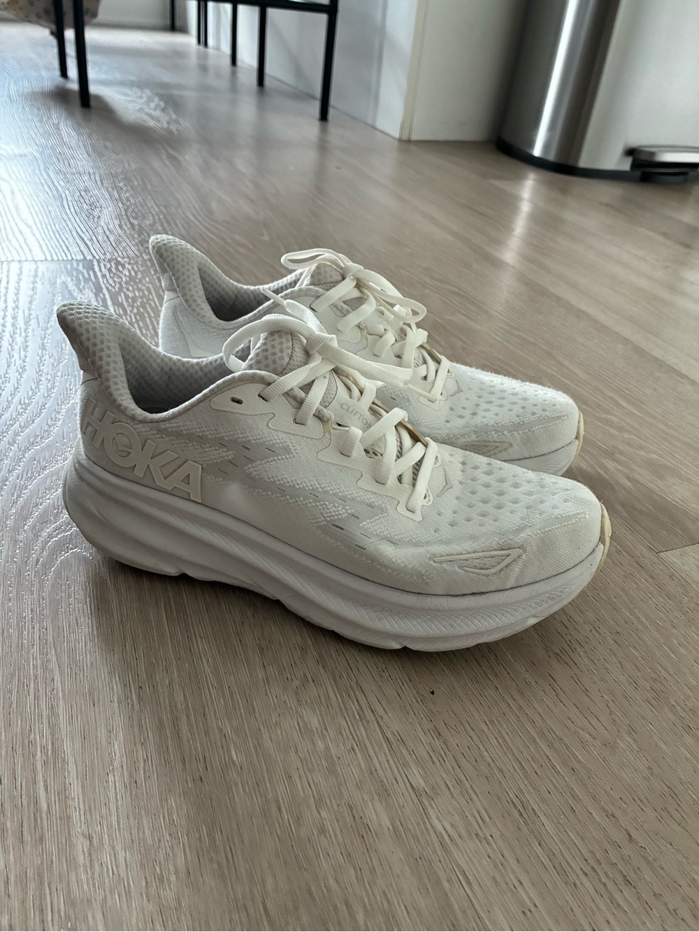 Hoka Clifton 9 White